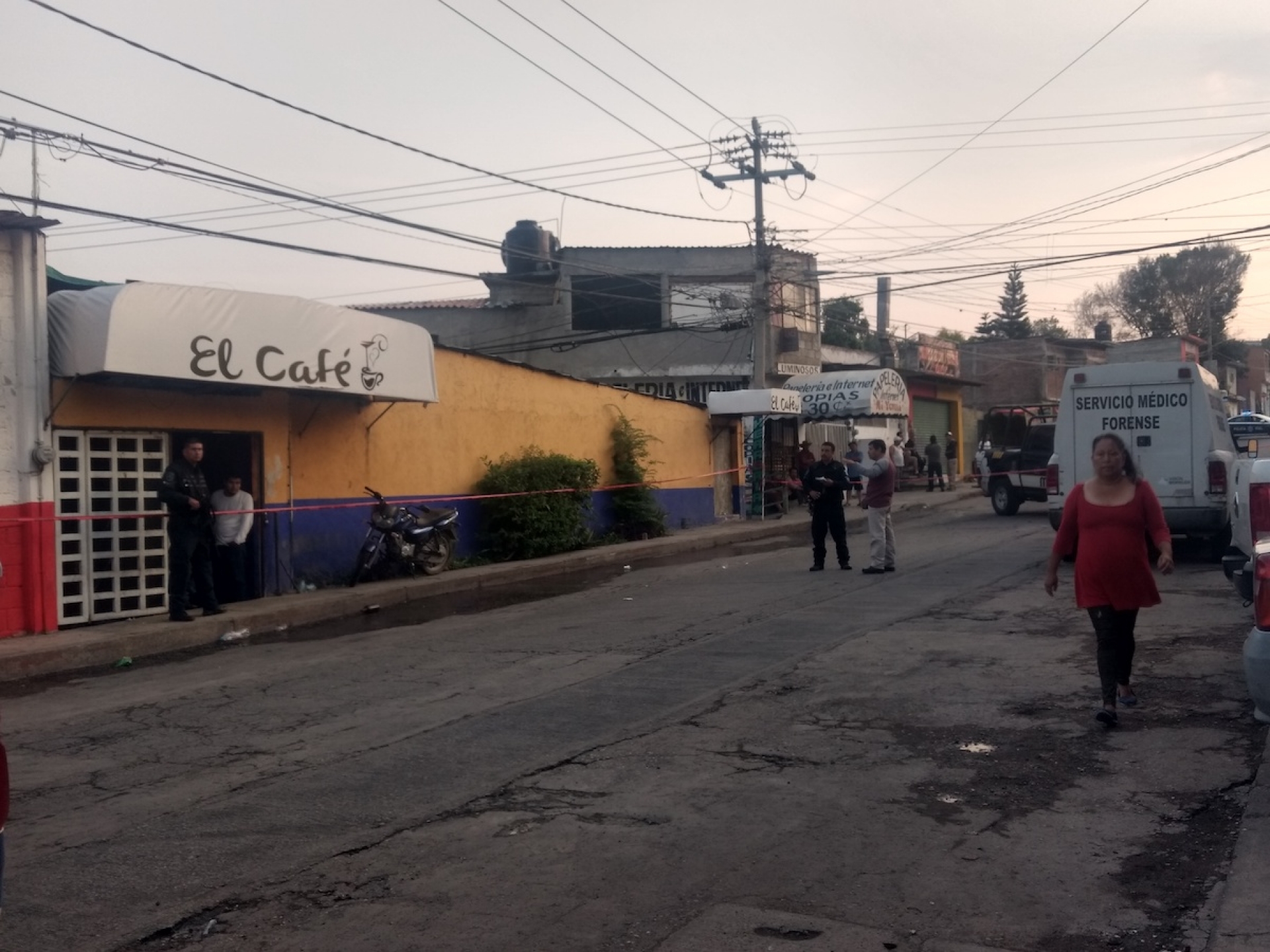 Ultiman a joven en bar de Emiliano Zapata