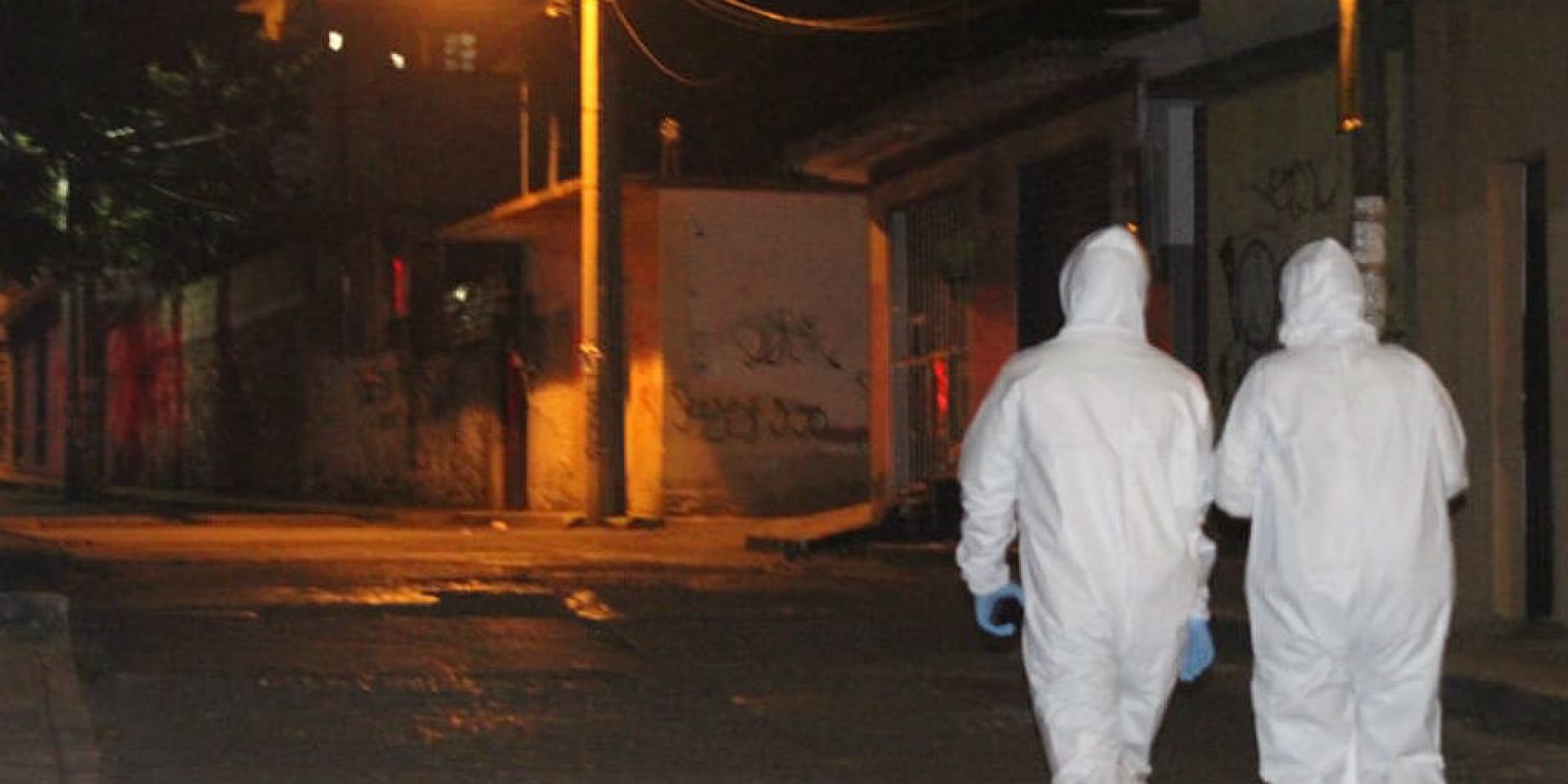 Abandonan cadáver maniatado en Santa María Ahuacatitlán