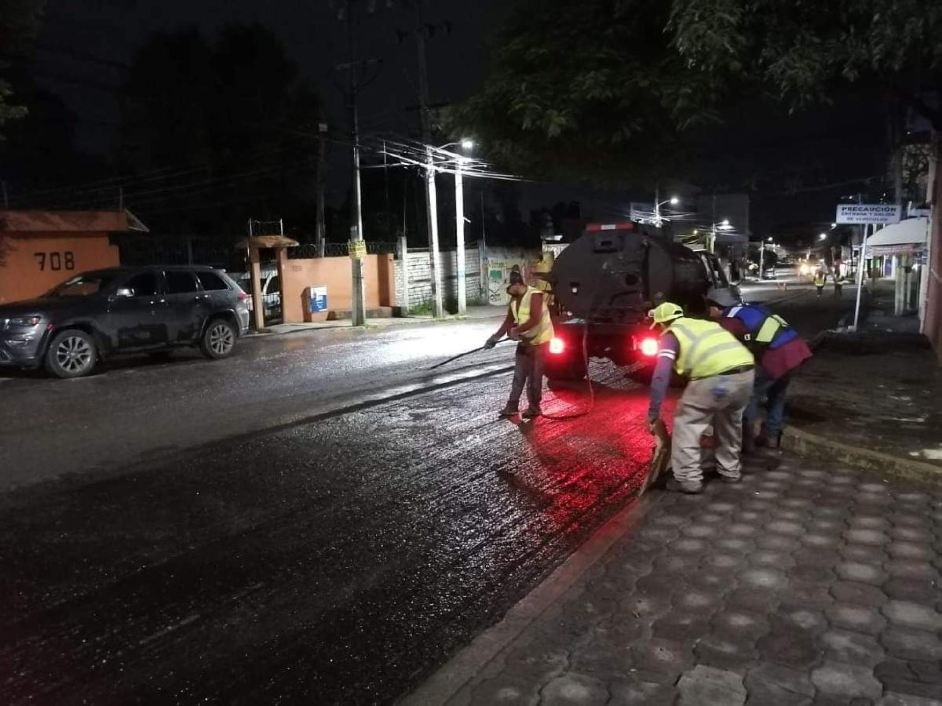 En una semana terminará el asfaltado de la avenida Universidad