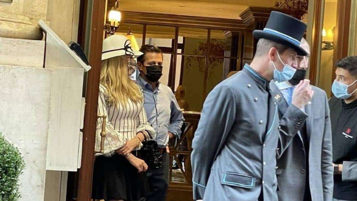 Captan a Enrique Peña Nieto con su novia en lujoso hotel de Roma
