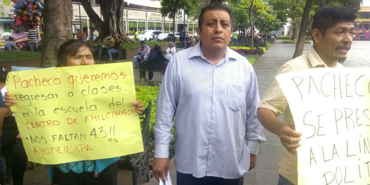 Denuncian agresiones habitantes de Amilcingo, tras oposición a reubicar dos primarias