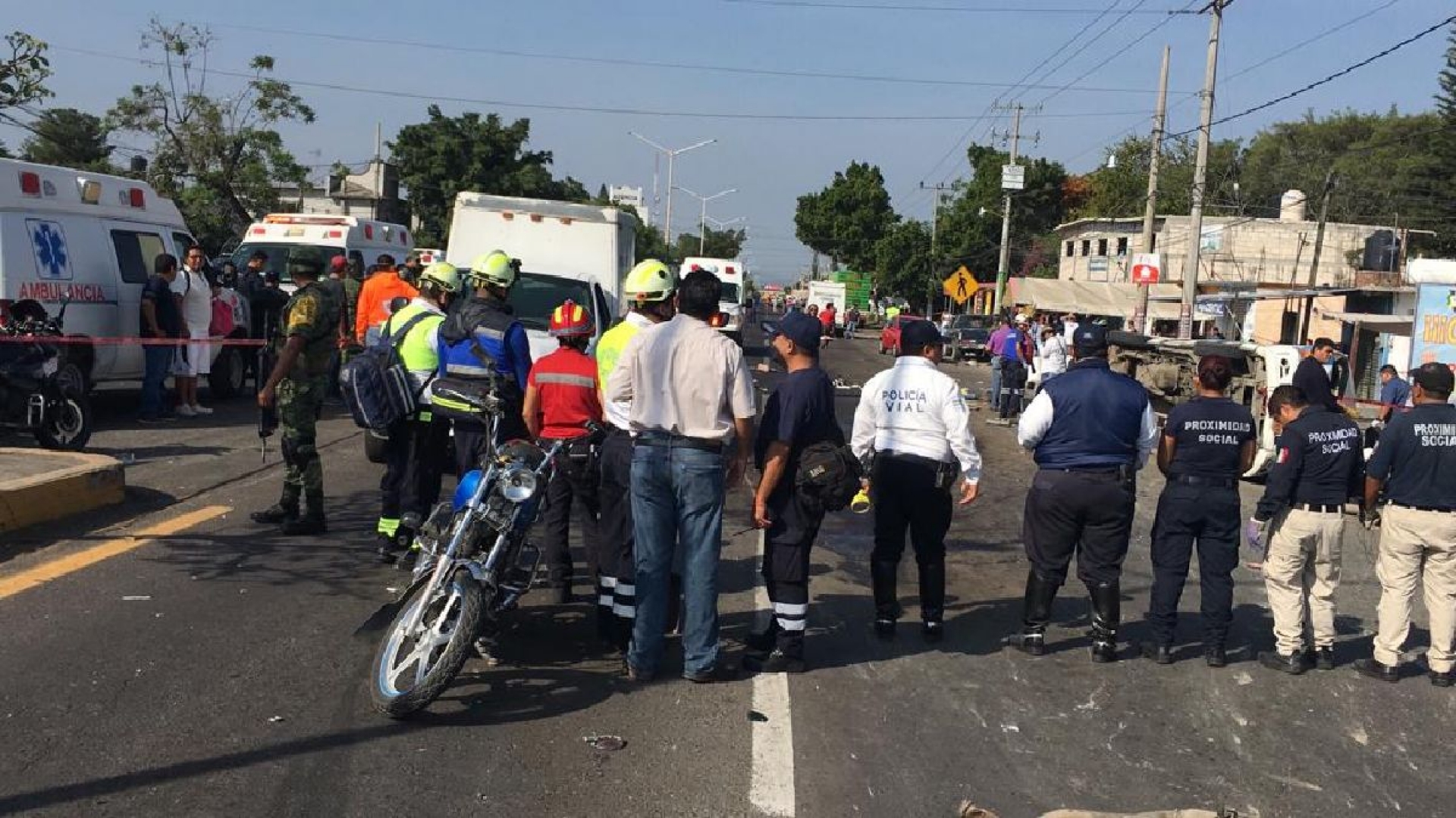 Chofer del tráiler que mató a nueve personas seguirá en prisión