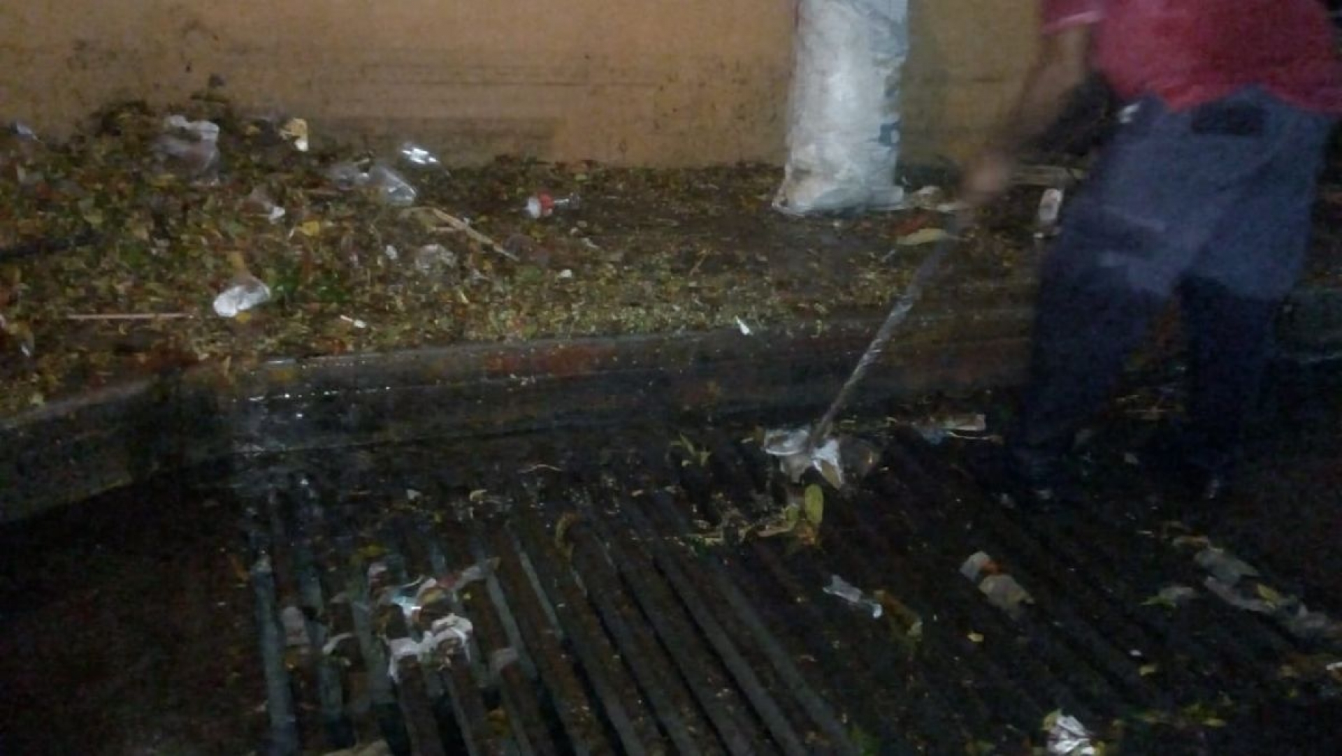 Basura provocó encharcamientos durante la lluvia del jueves en Jojutla