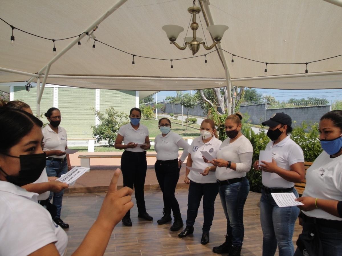 Clausura CES curso 'Empoderamiento de la mujer policía desde una perspectiva de género'