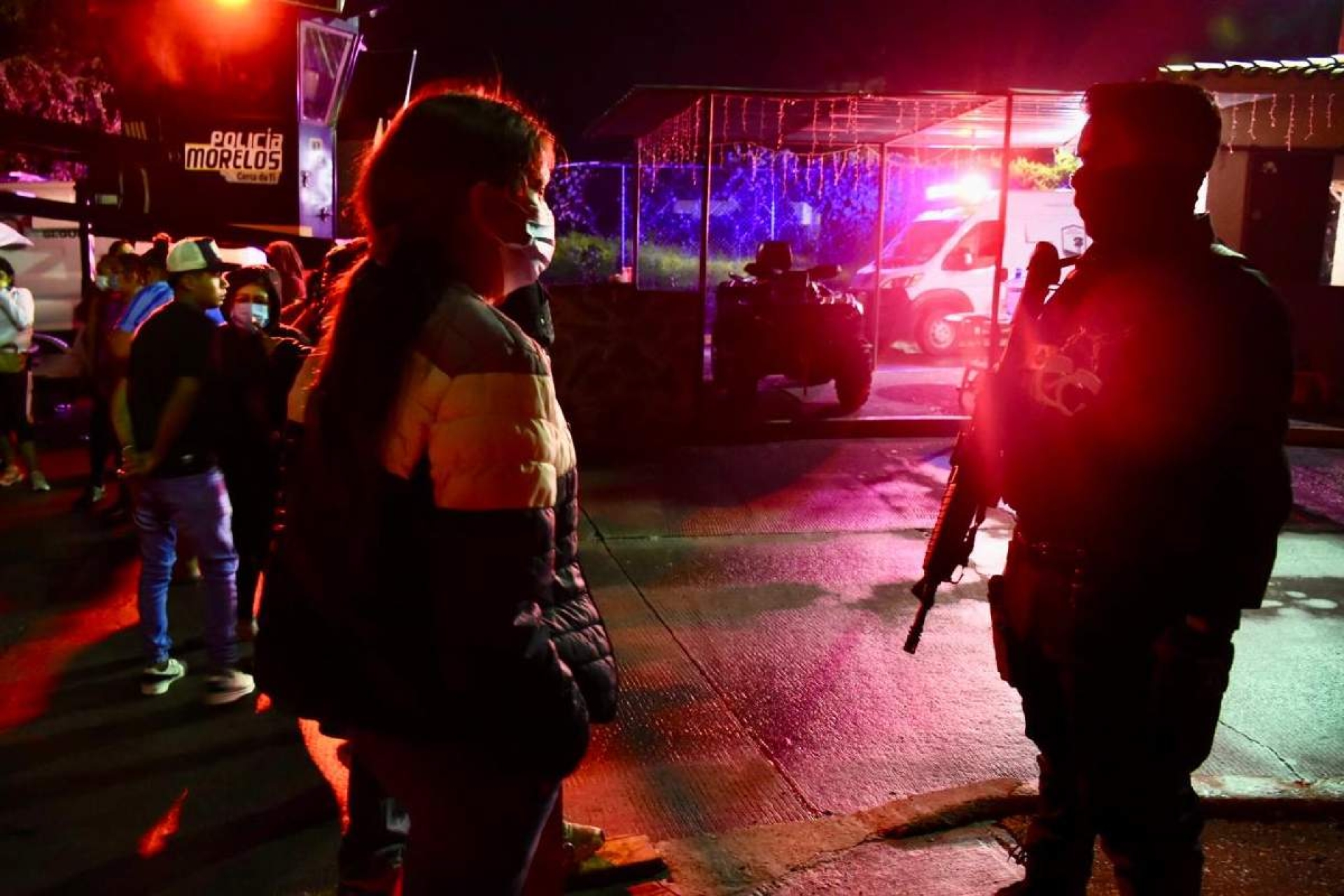 Protestan familiares de internos del penal