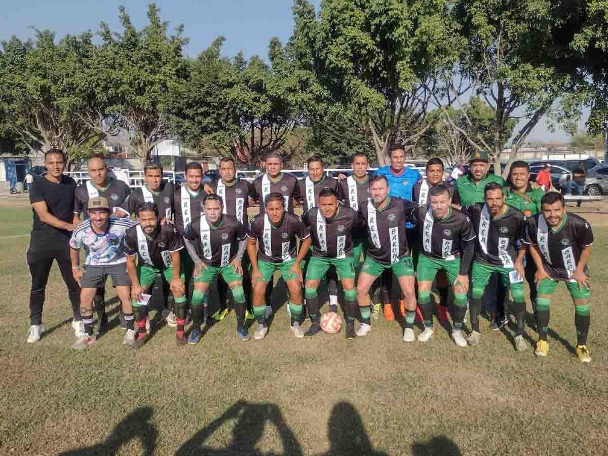 Real Barona Moustache debuta con el pie derecho