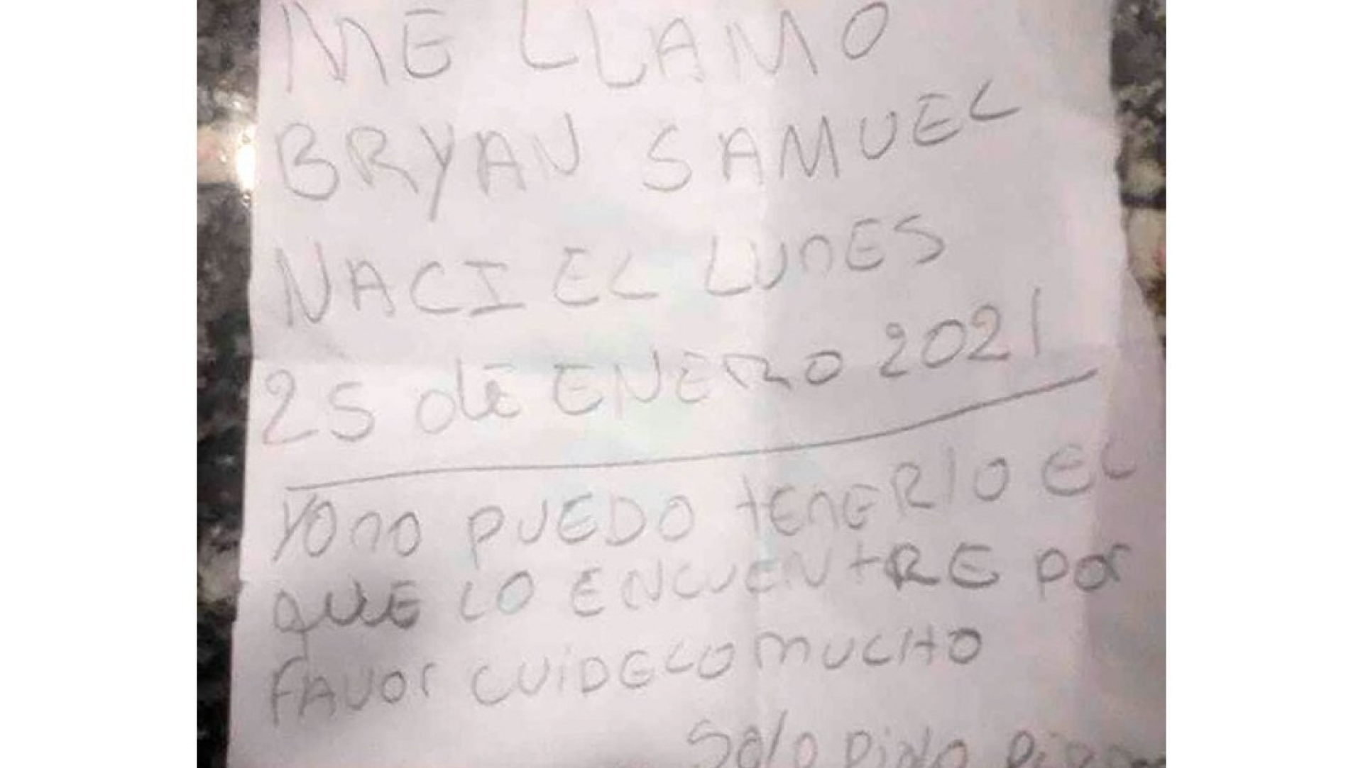 Abandonan a bebé en bolsa de plástico con nota que dice “Me llamo Bryan Samuel”