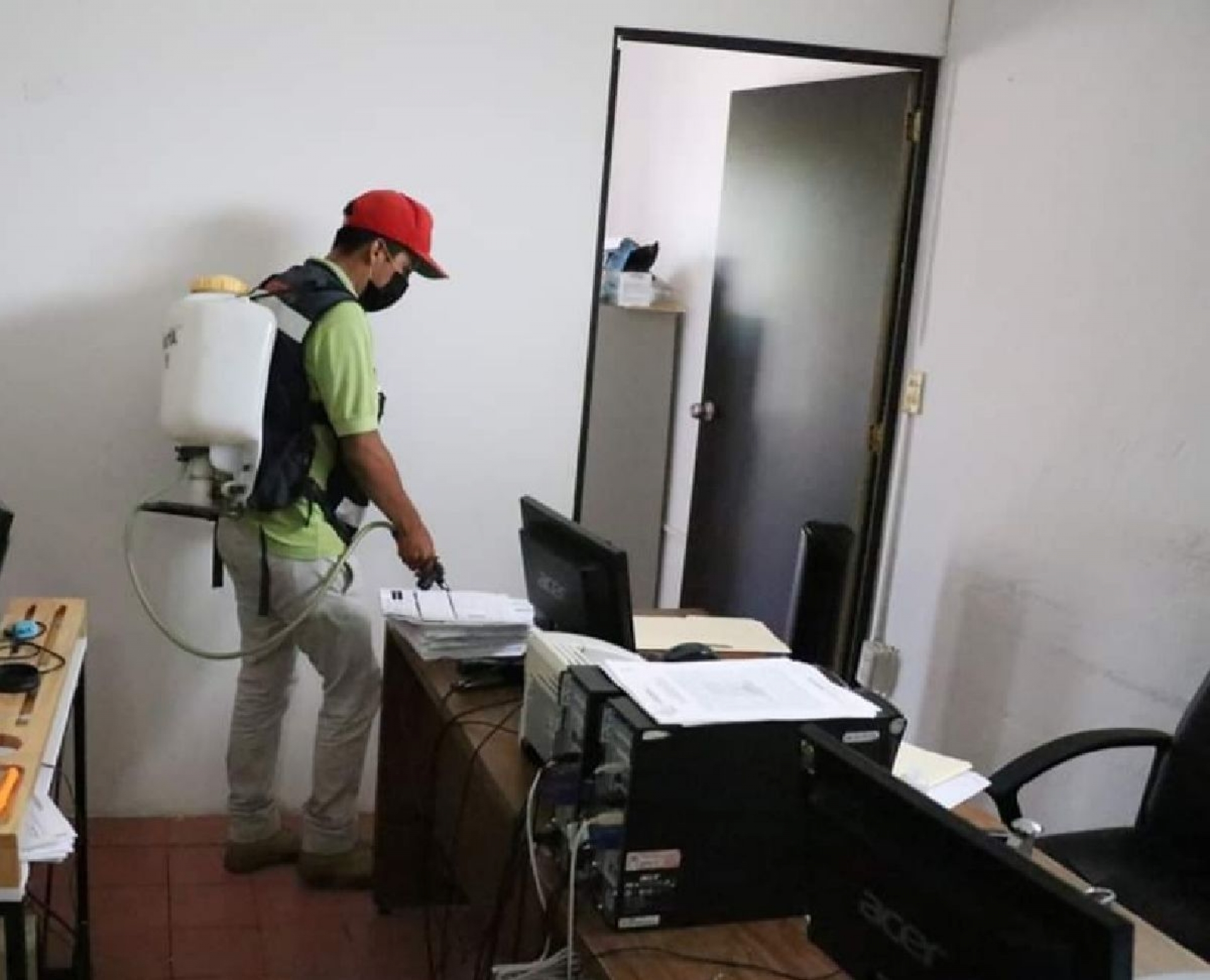 Mantienen desinfección de oficinas públicas en Miacatlán