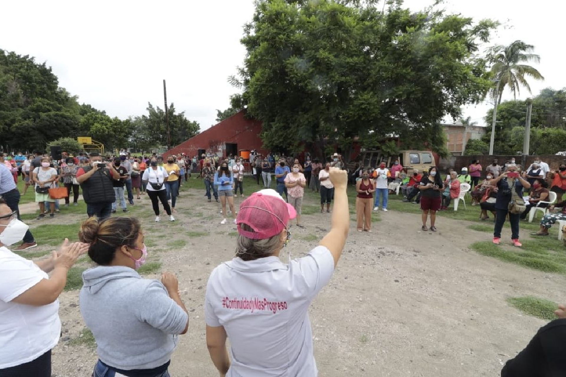 Distribuyen despensas en colonias vulnerables de Yautepec