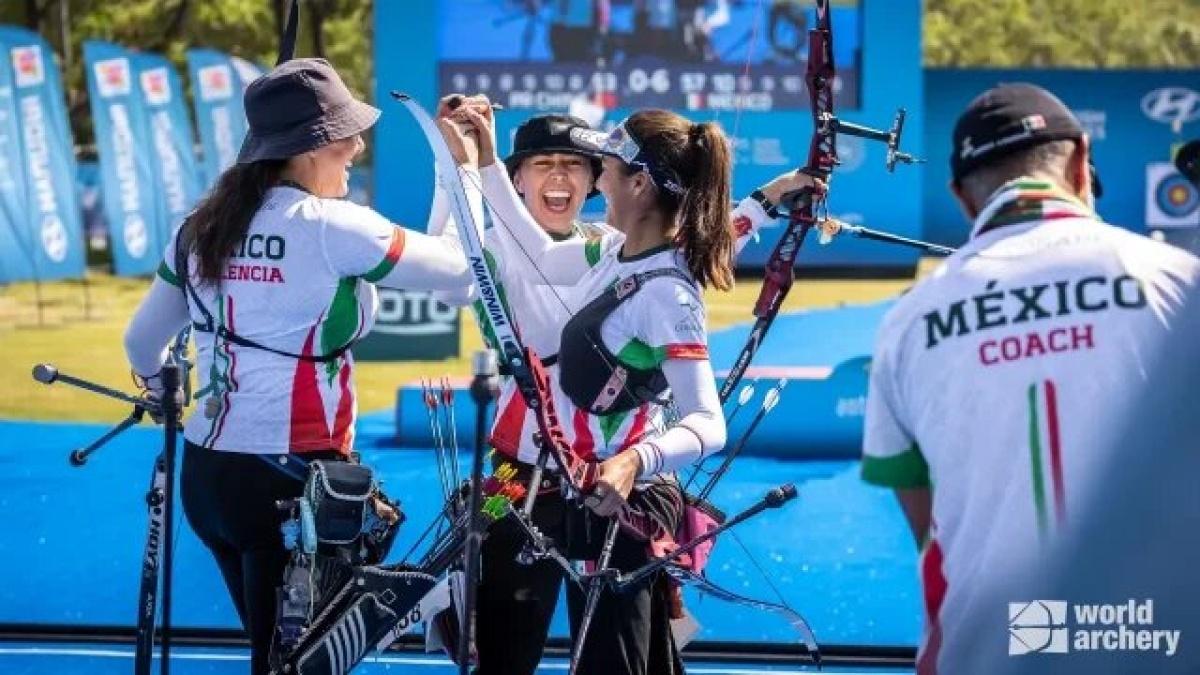 Tiro con arco: México gana el oro en equipos femeninos en la Copa del Mundo