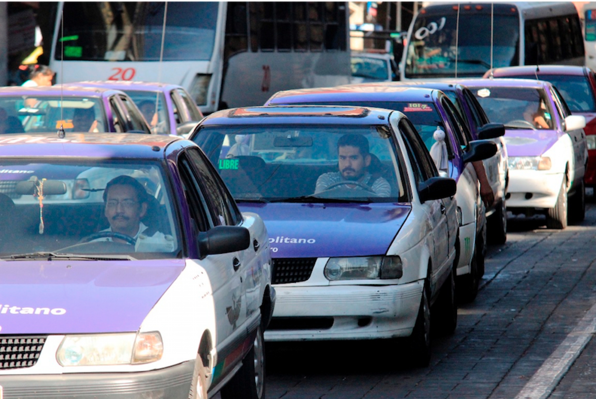 Transportistas afines a Graco se quejan de las multas que les aplican