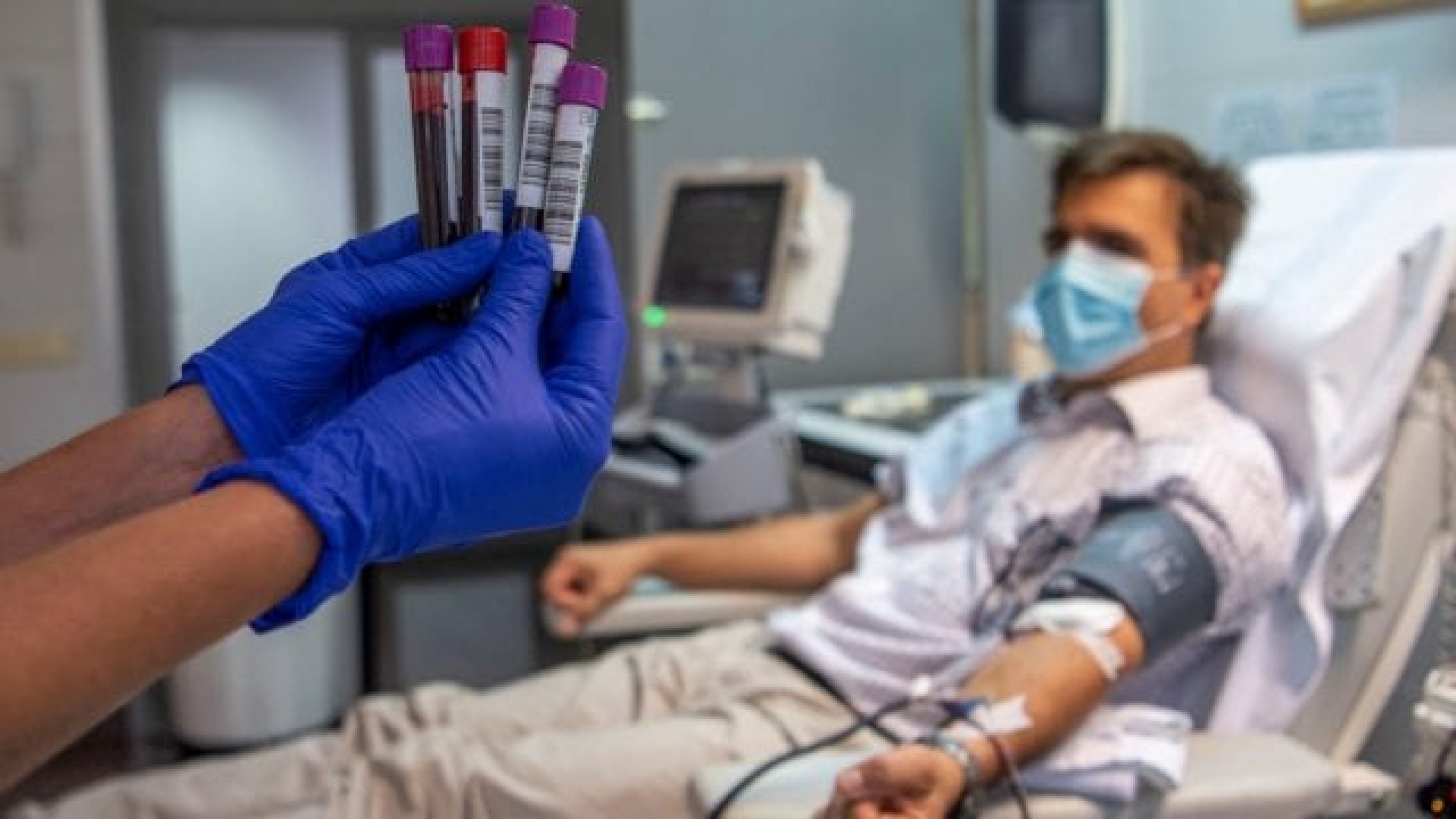 Anticuerpos reducen el riesgo de reinfección por COVID