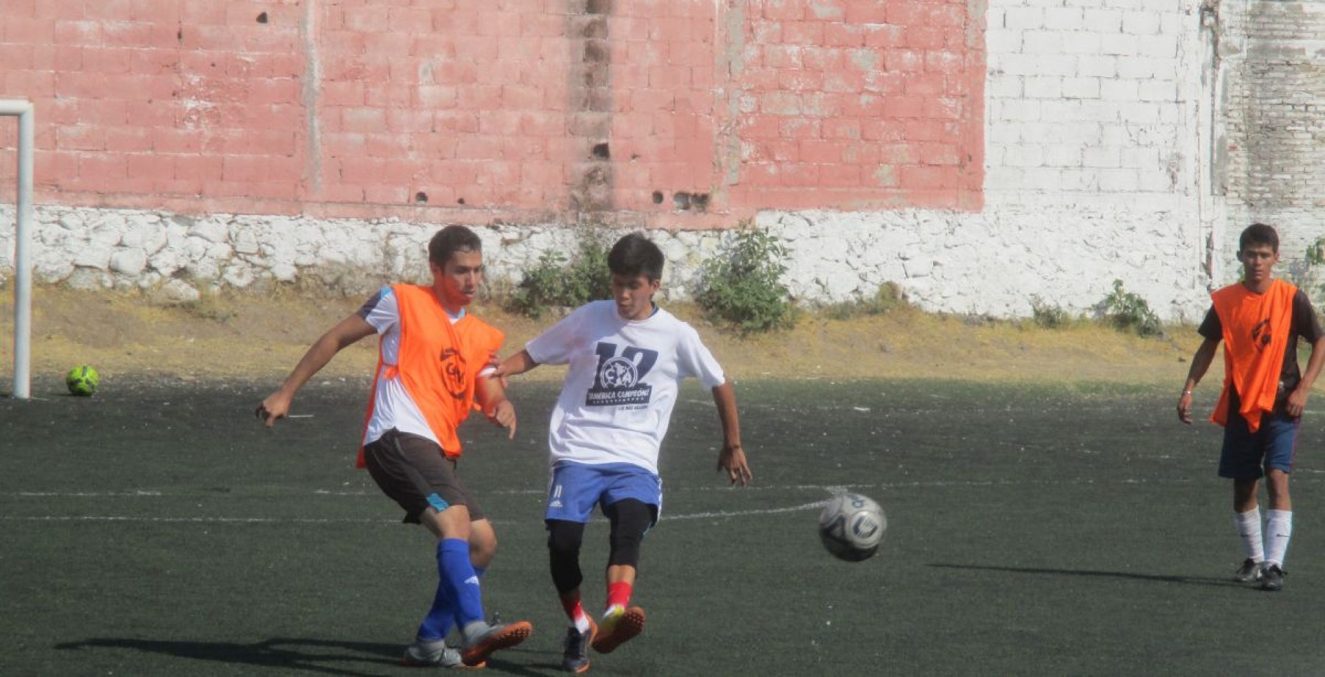 Indestructibles y Sub 23 sacan ventaja