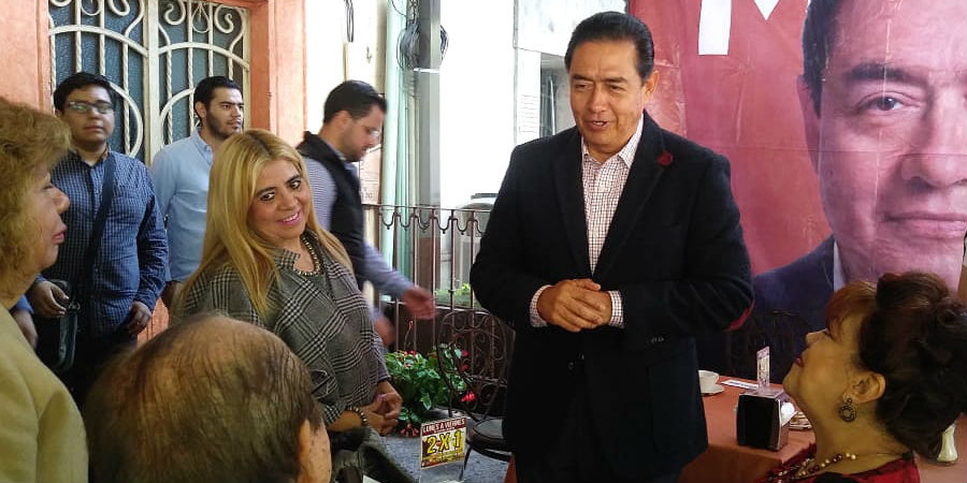 Se reúne Caballero Solano con comerciantes del centro histórico