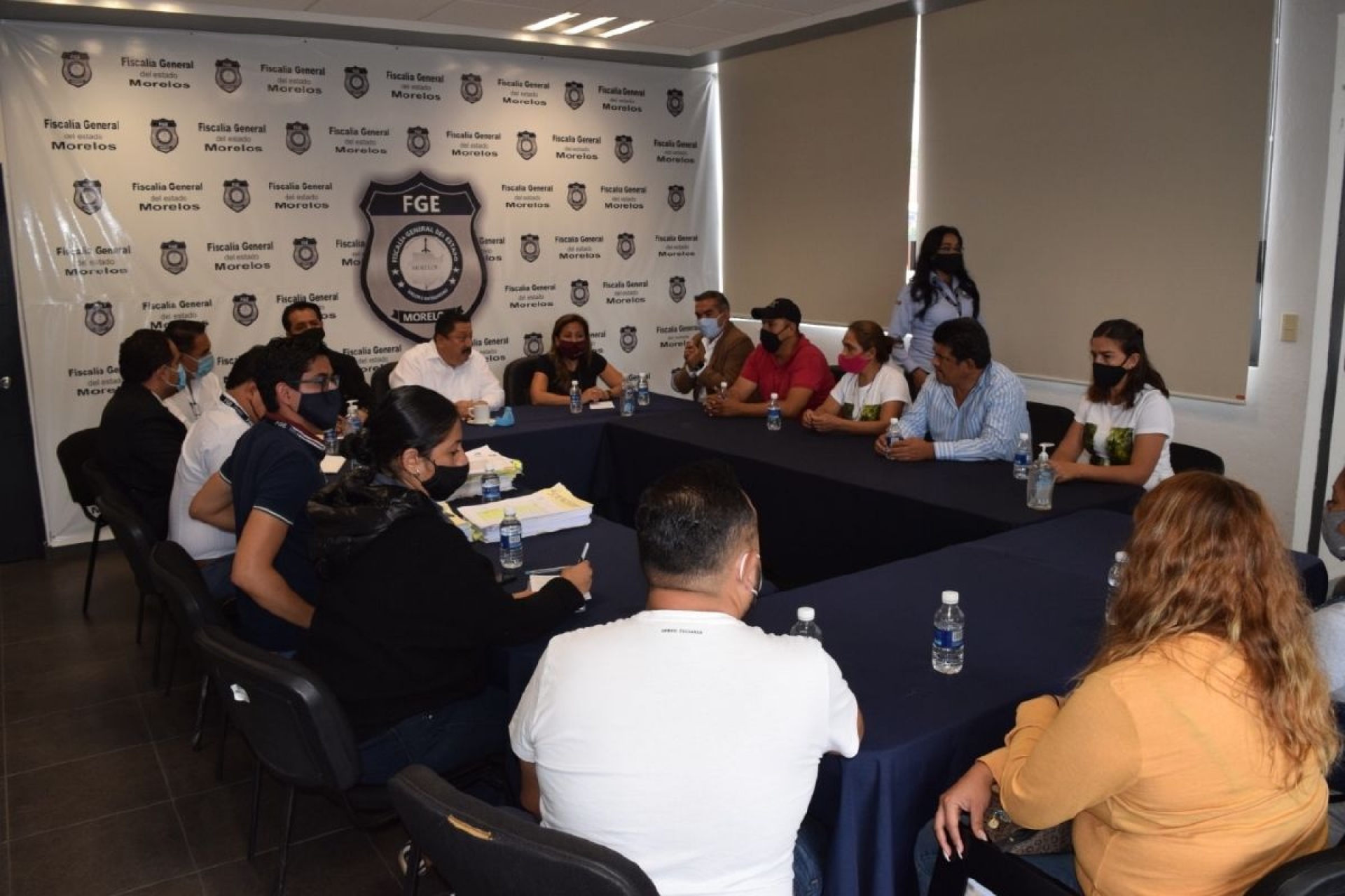 Respaldo a víctimas de la colonia Antonio Barona: Alejandra Flores