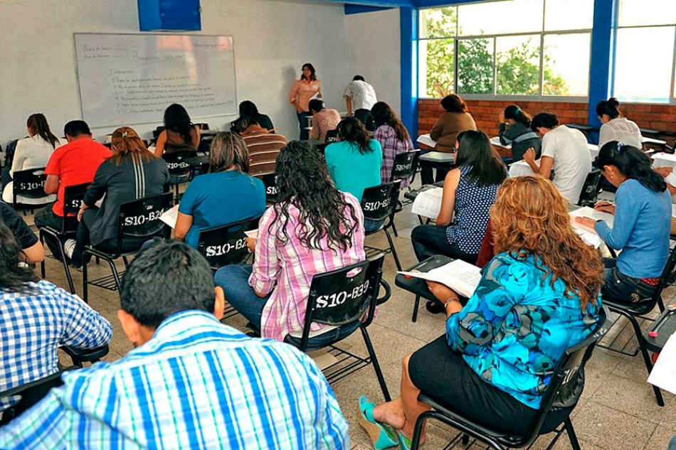 Más de la mitad de maestros reprobaron el segundo examen del concurso de oposición