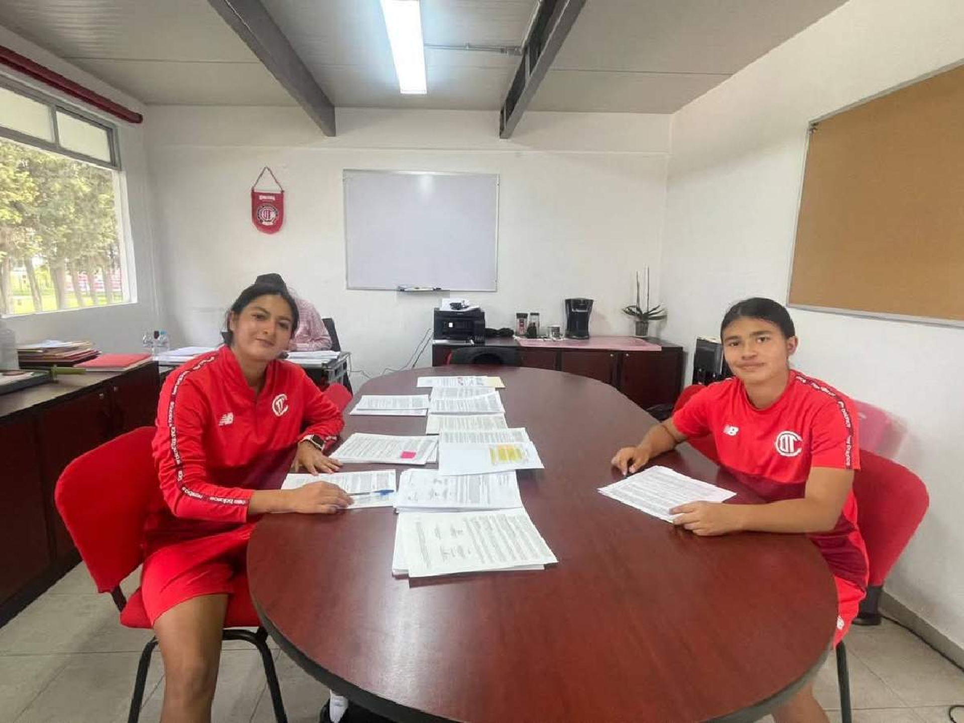 Renuevan morelenses con el Toluca