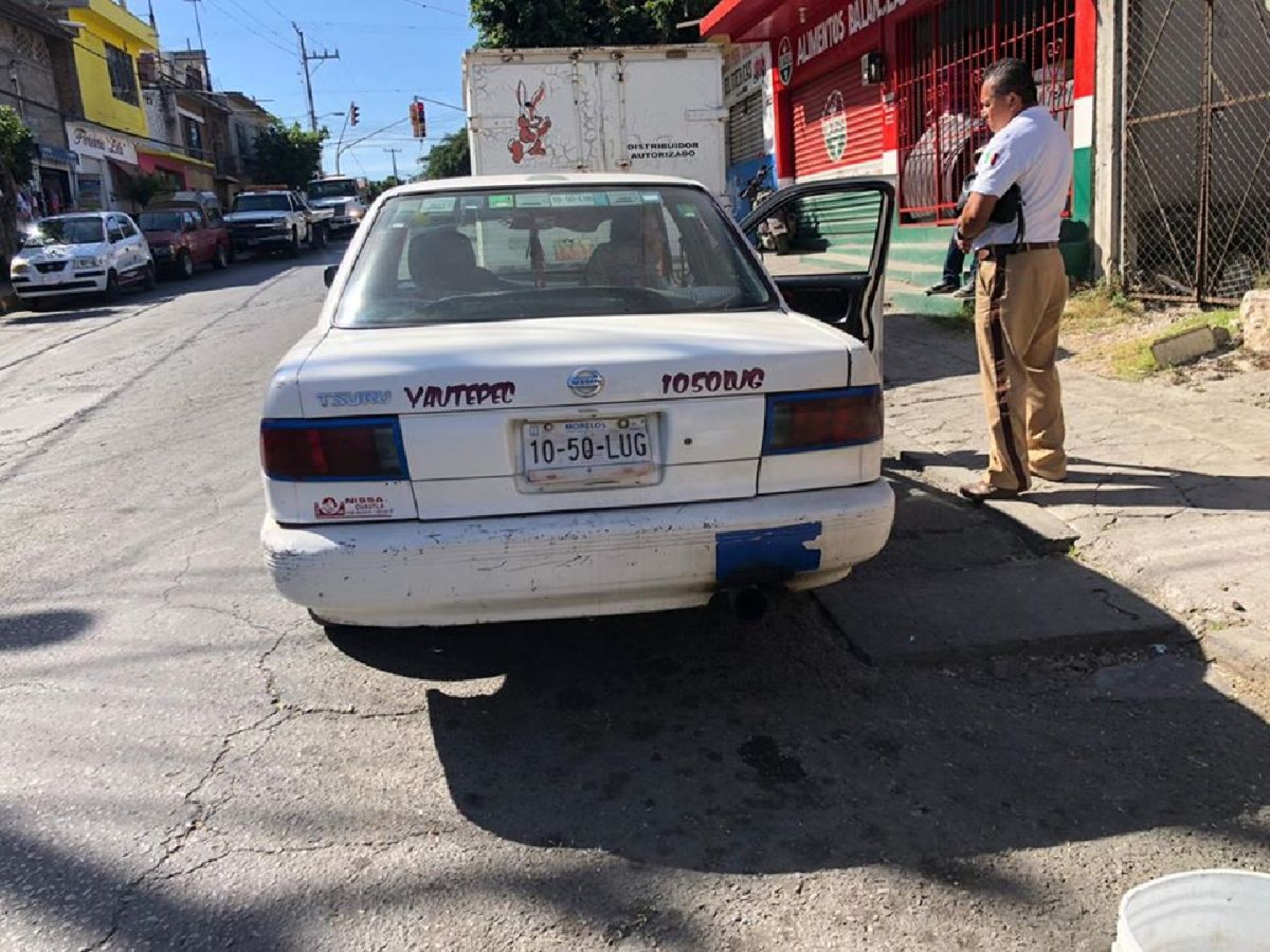 Van a la caza de taxis y rutas con permisos ilegales