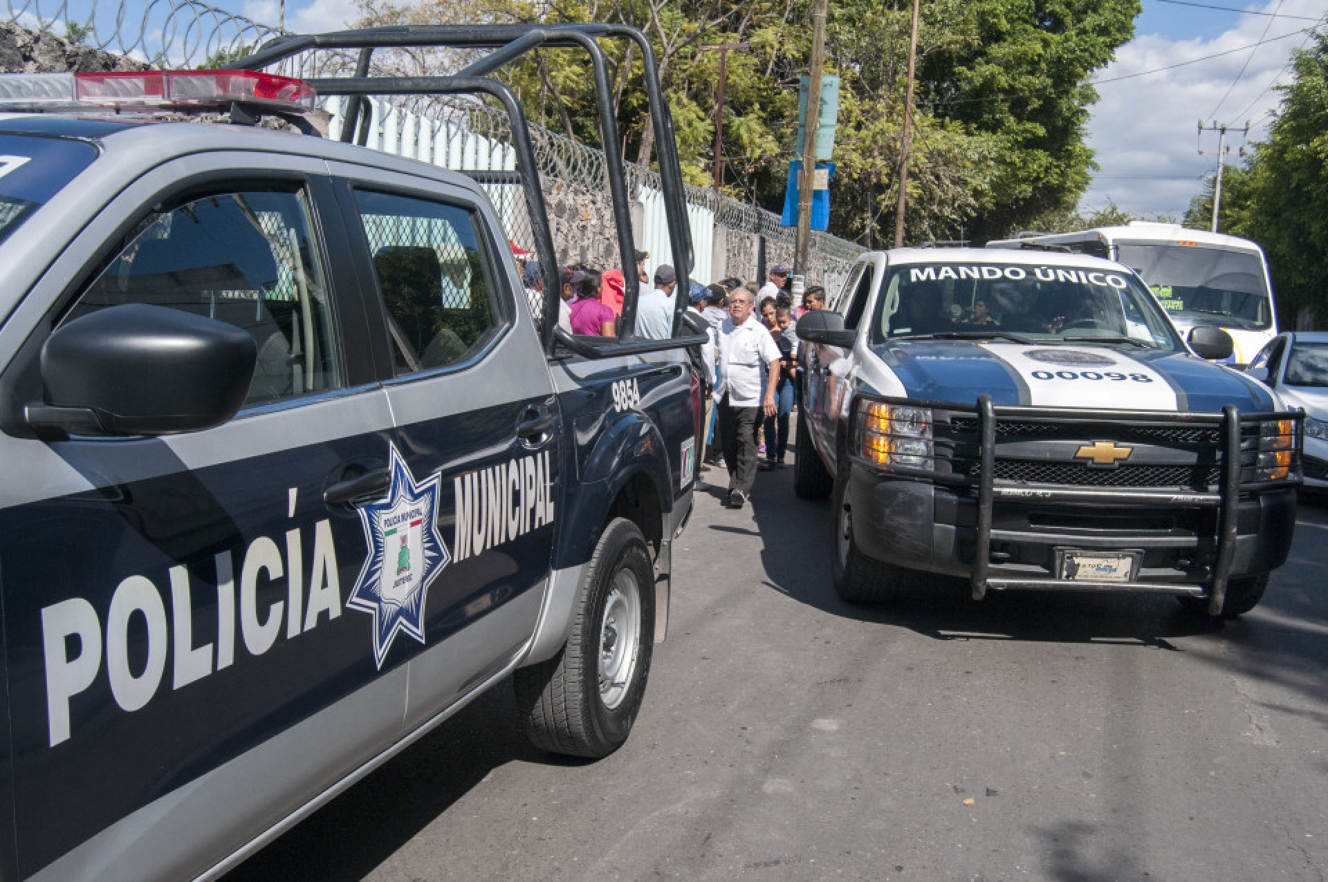 Realizan “Convoy por la seguridad y la sana distancia”