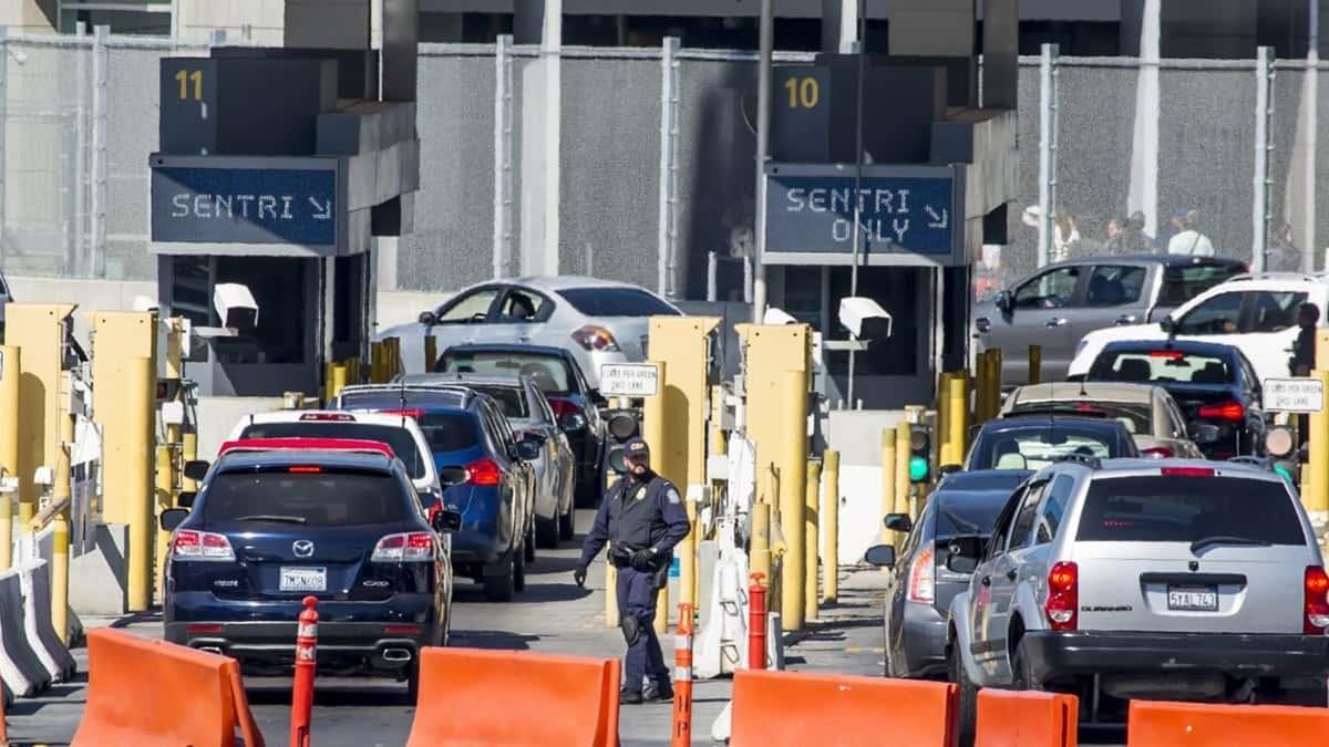 EU extiende restricción de viajes no esenciales por fronteras terrestres con México y Canadá