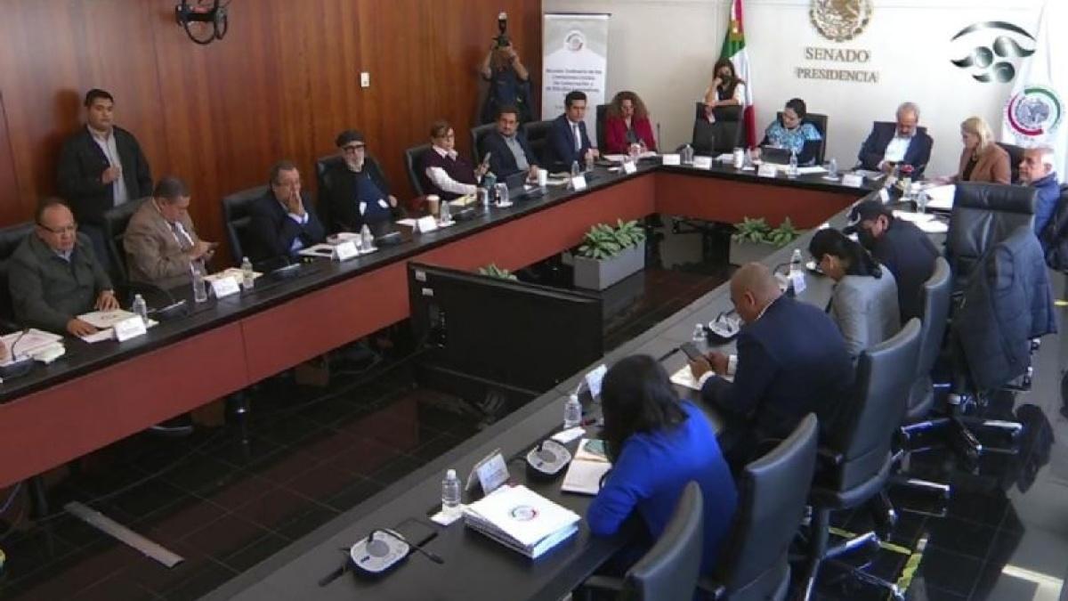 El 'Plan B' de AMLO avanza sin oposición en la Comisión de Gobernación