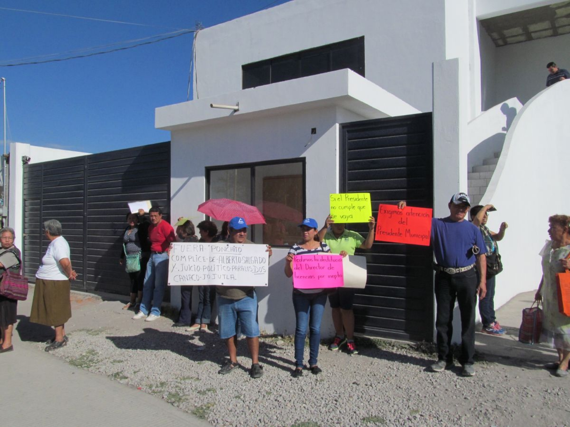 Comerciantes de Jojutla toman sede alterna del Ayuntamiento