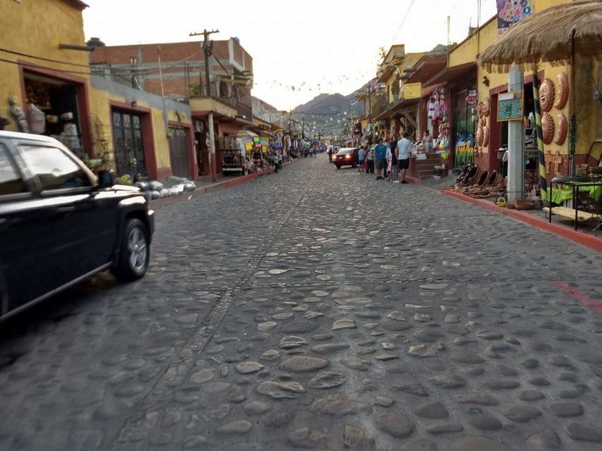 Implementan en Tlayacapan el programa “Calles libres y transitables”