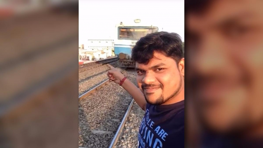 VIDEO: Hombre recibe tremendo golpe por un tren