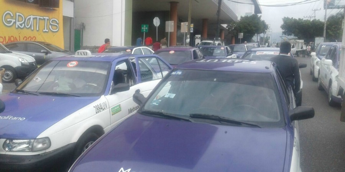 Taxistas reportan una baja del 20 por ciento en la afluencia de turistas