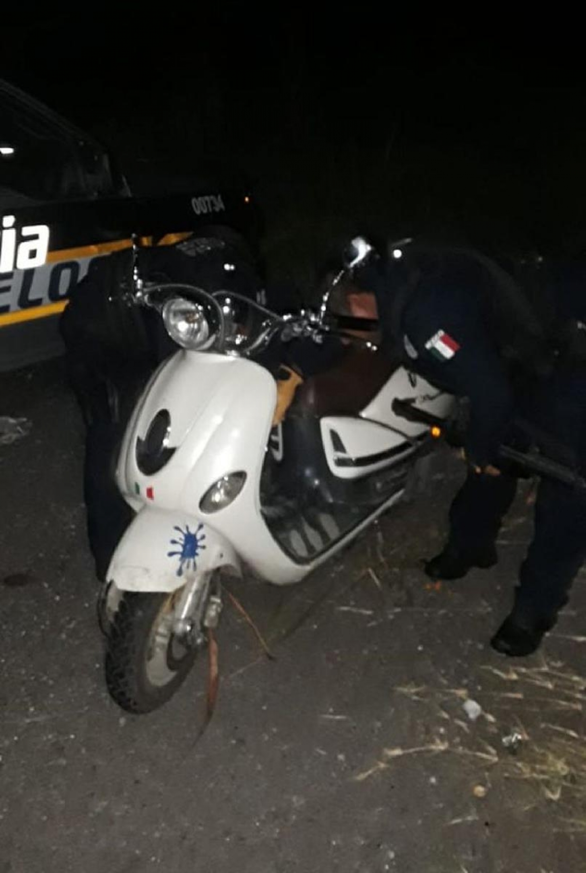Retienen a un joven que agredió a policías