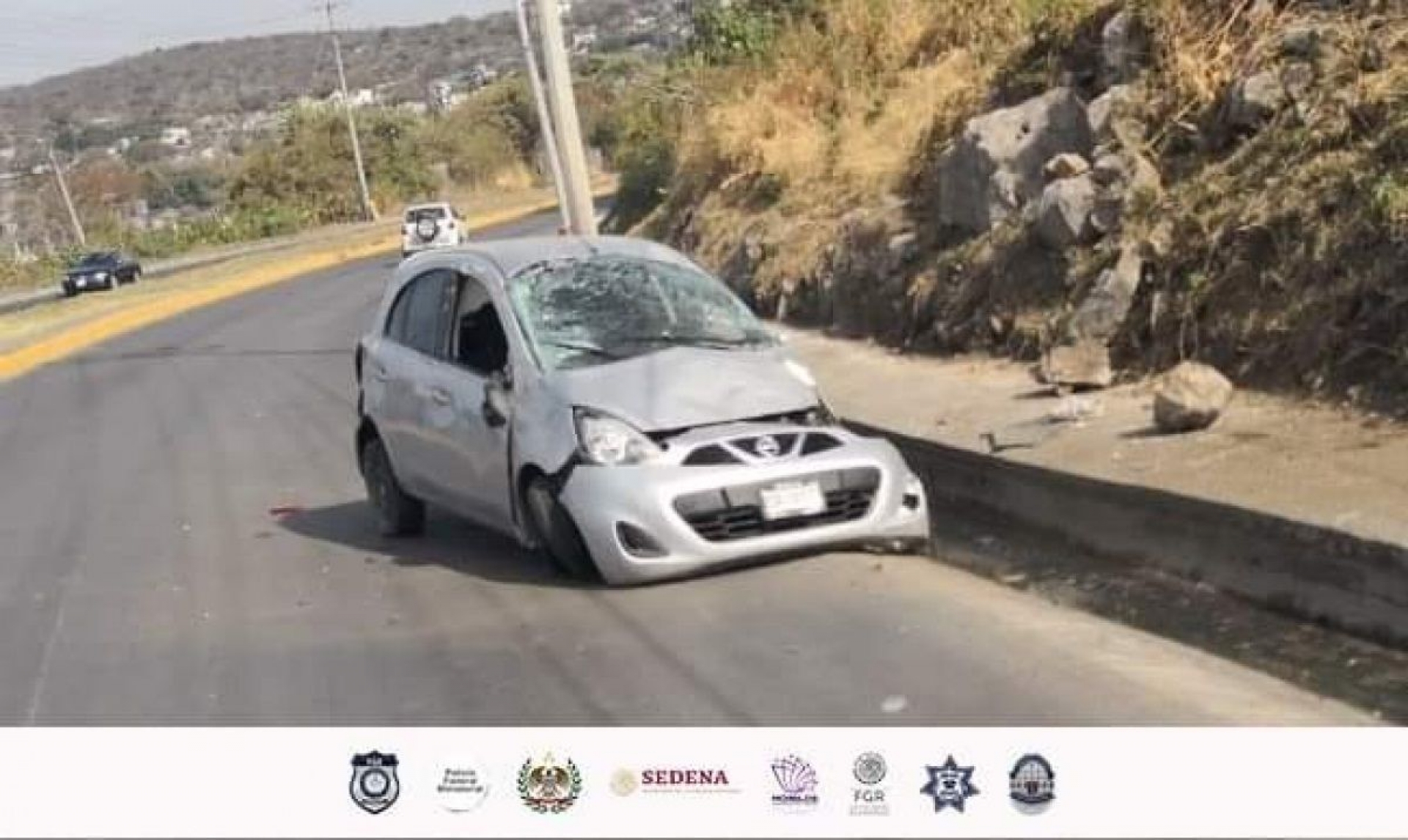 Volcó durante una persecución en un auto robado