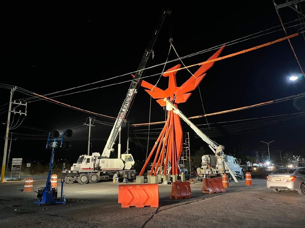 Instalan escultura conmemorativa del Ave Fénix en Jojutla