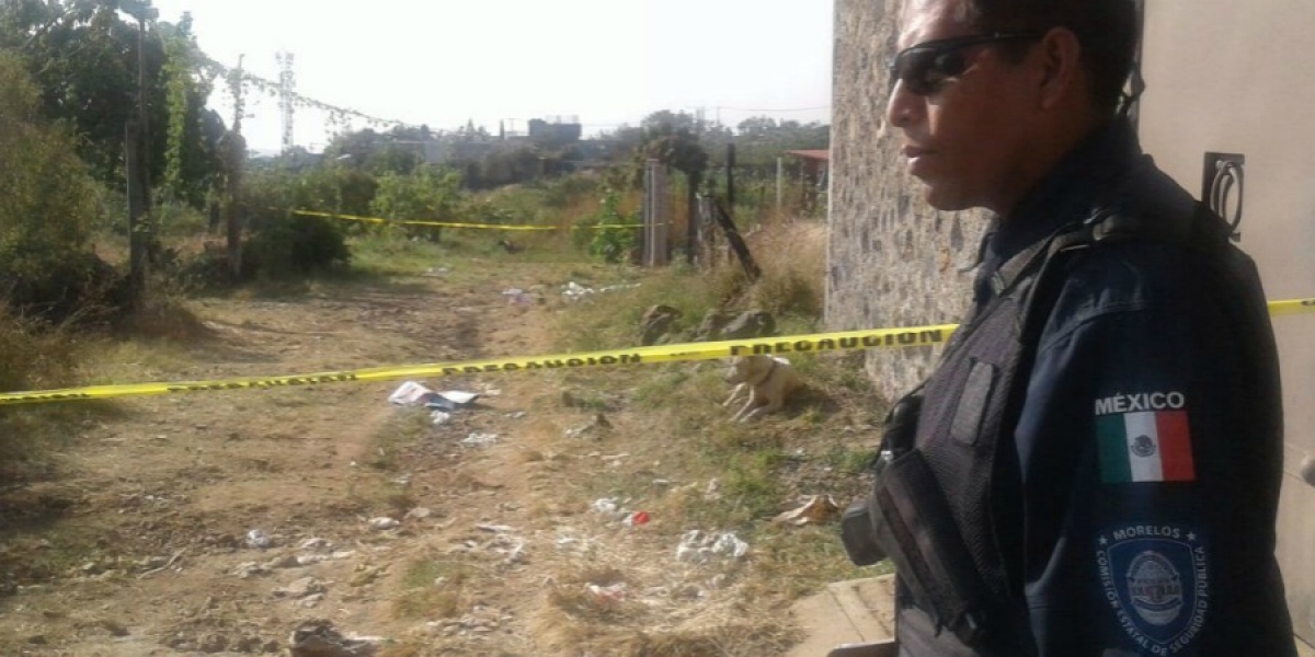 Dejan cráneo afuera de casa, en Ocotepec