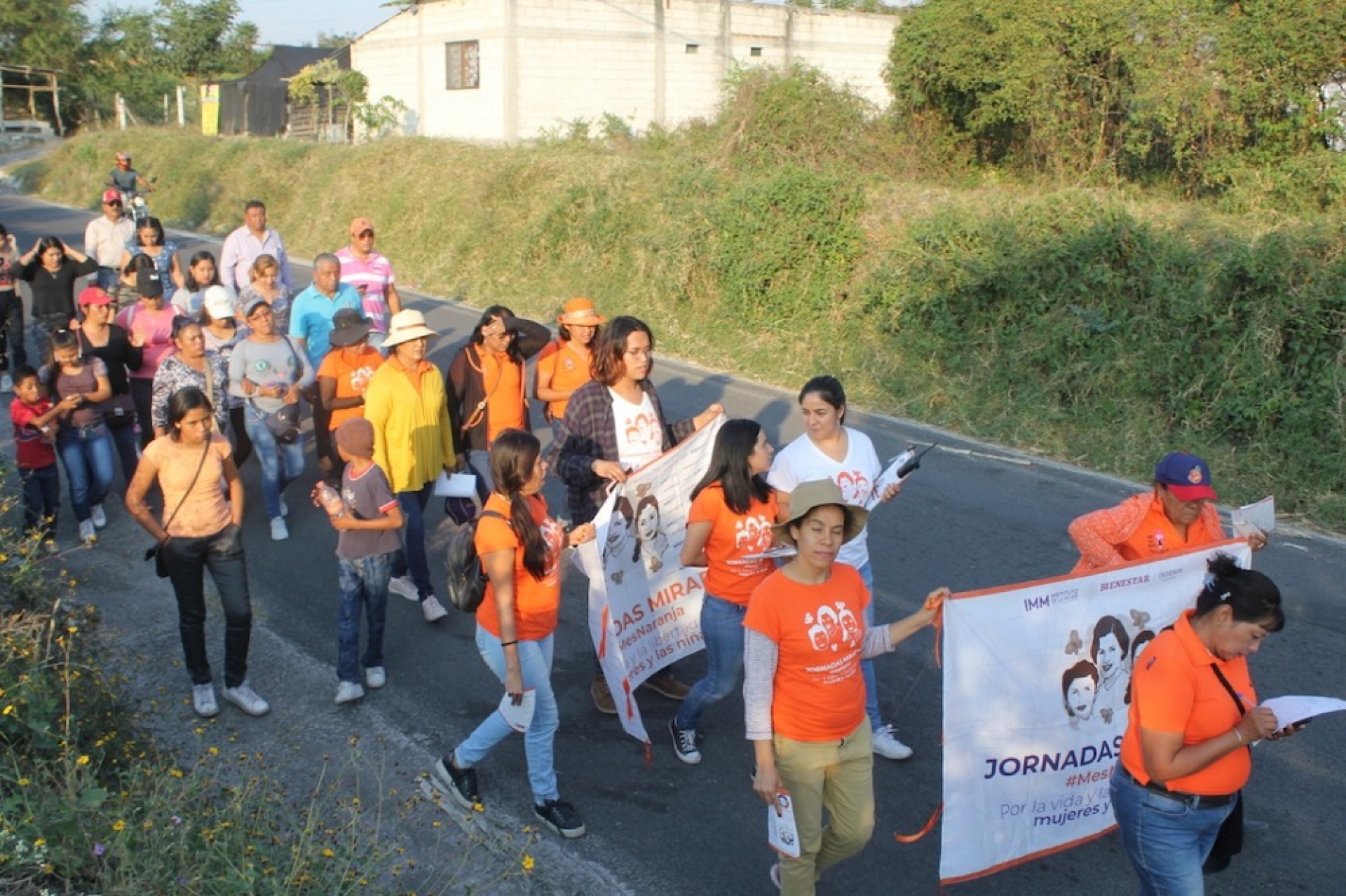 Inician marchas contra la violencia de género en Ayala