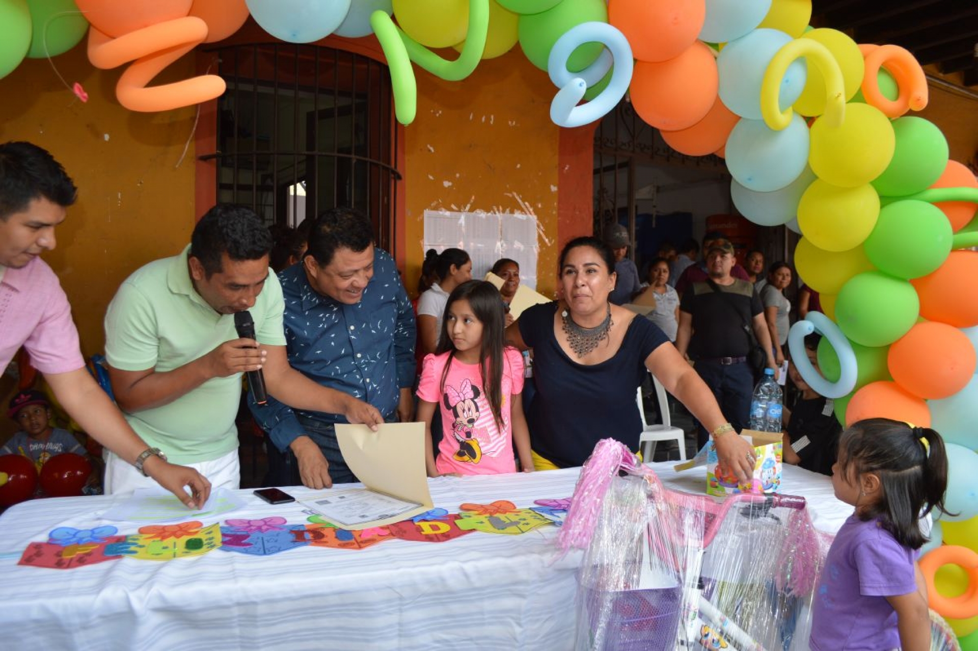 Gobierno y DIF de Jonacatepec organizan festejo por el Día del Niño