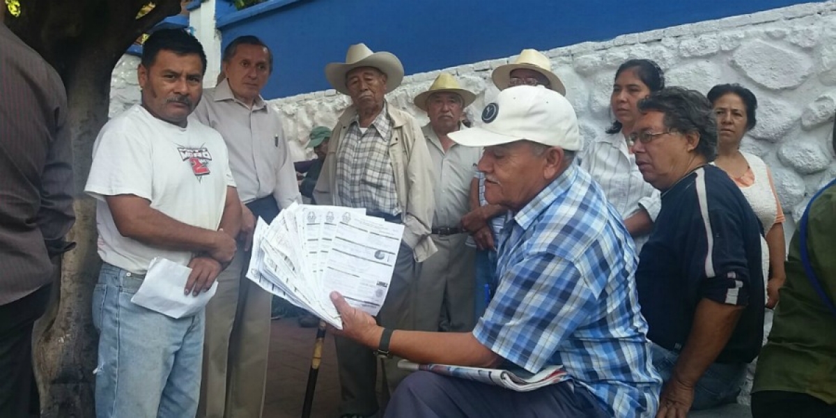 Se manifiesta la Asociación Cívica Morelense en el SAPAC
