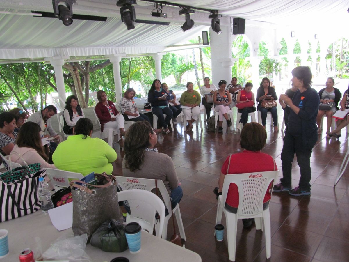 Instruyen a maestros para ser “capacitadores” en sus escuelas