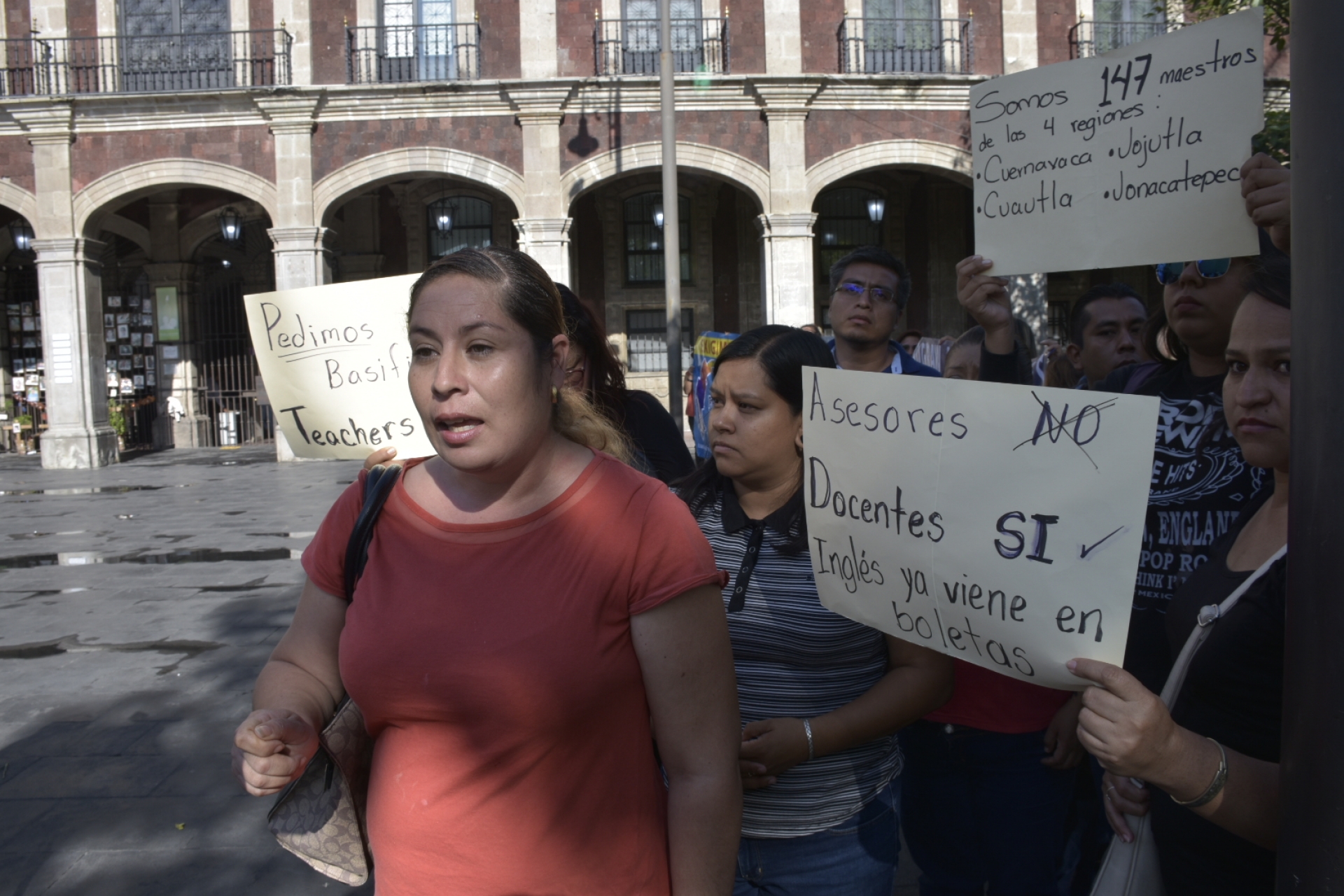 Maestros de inglés solicitan asignación de plazas