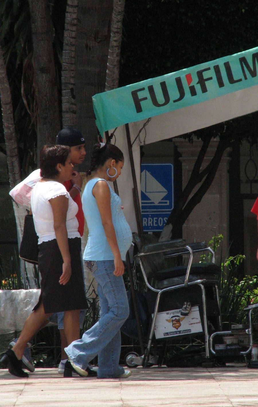 Ofrece funcionario mejorar campaña para prevenir embarazos