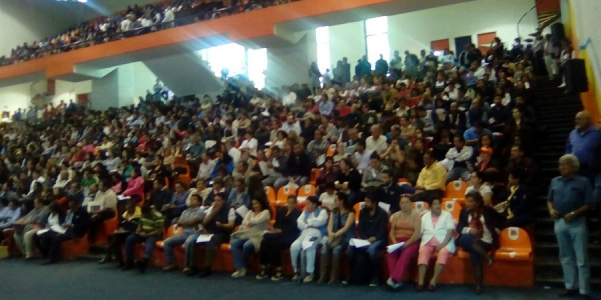 Se lleva a cabo asamblea del SITAUAEM; determina emplazar a huelga