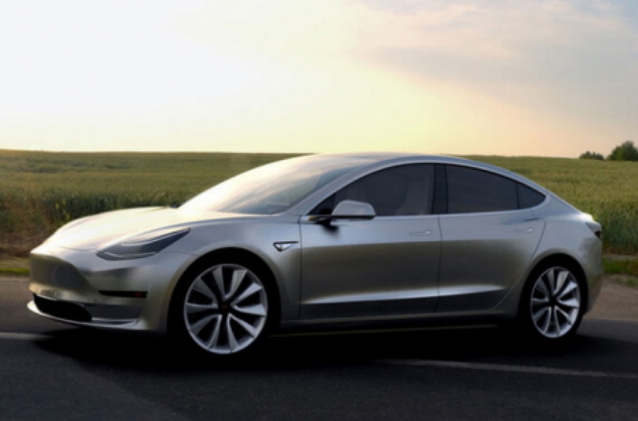 Tesla sacará a la venta el Model 3 el viernes