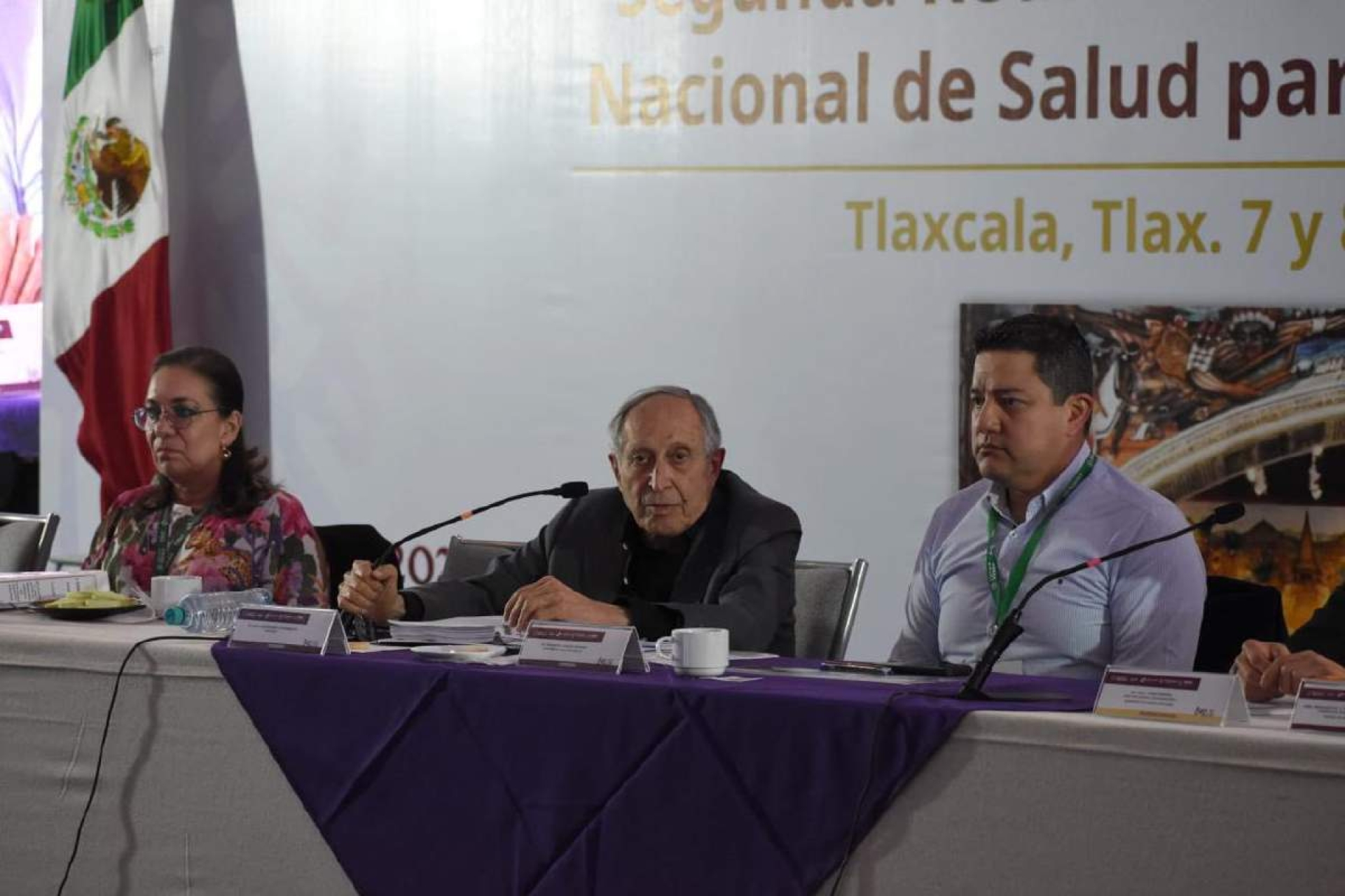 Piden colaboración de estados para consolidar modelo de salud