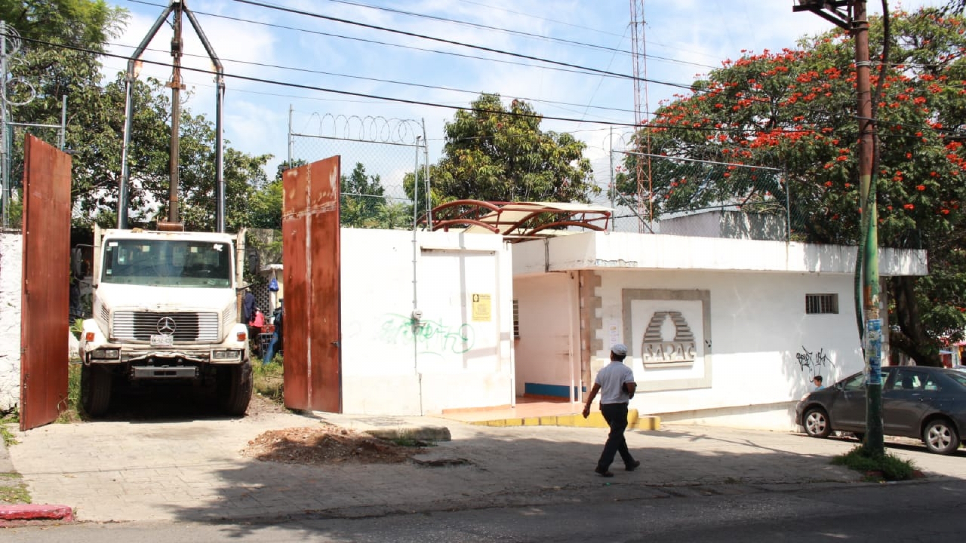 Entablan diálogo con SAPAC vecinos de la Barona