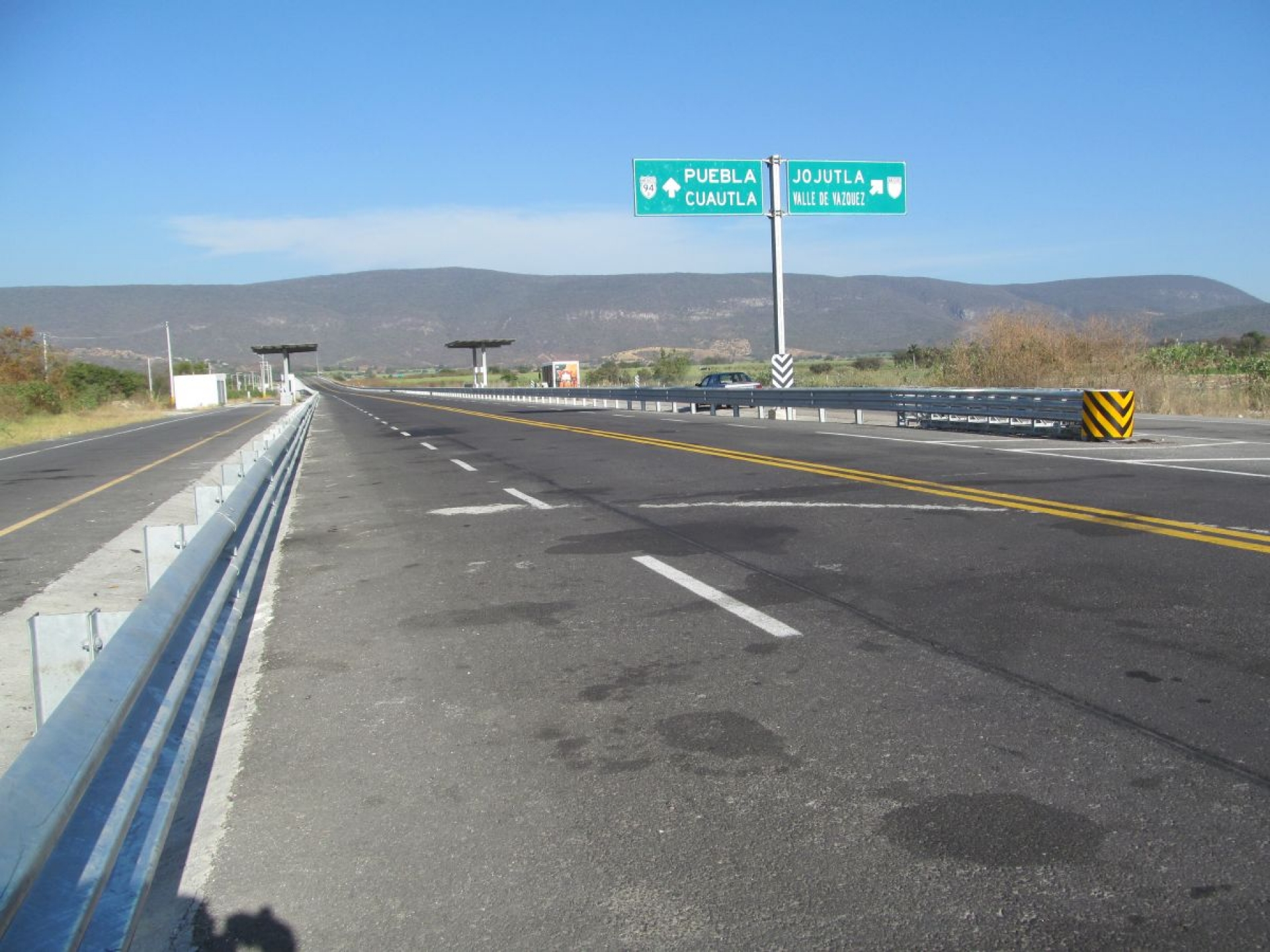 Tras 16 días de plantón, ejidatarios liberan autopista Siglo XXI