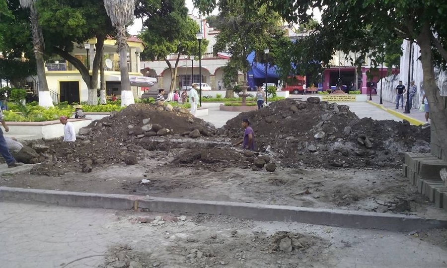 Registra un 20% los trabajos de construcción del nuevo mercado municipal de Coatlán del Río