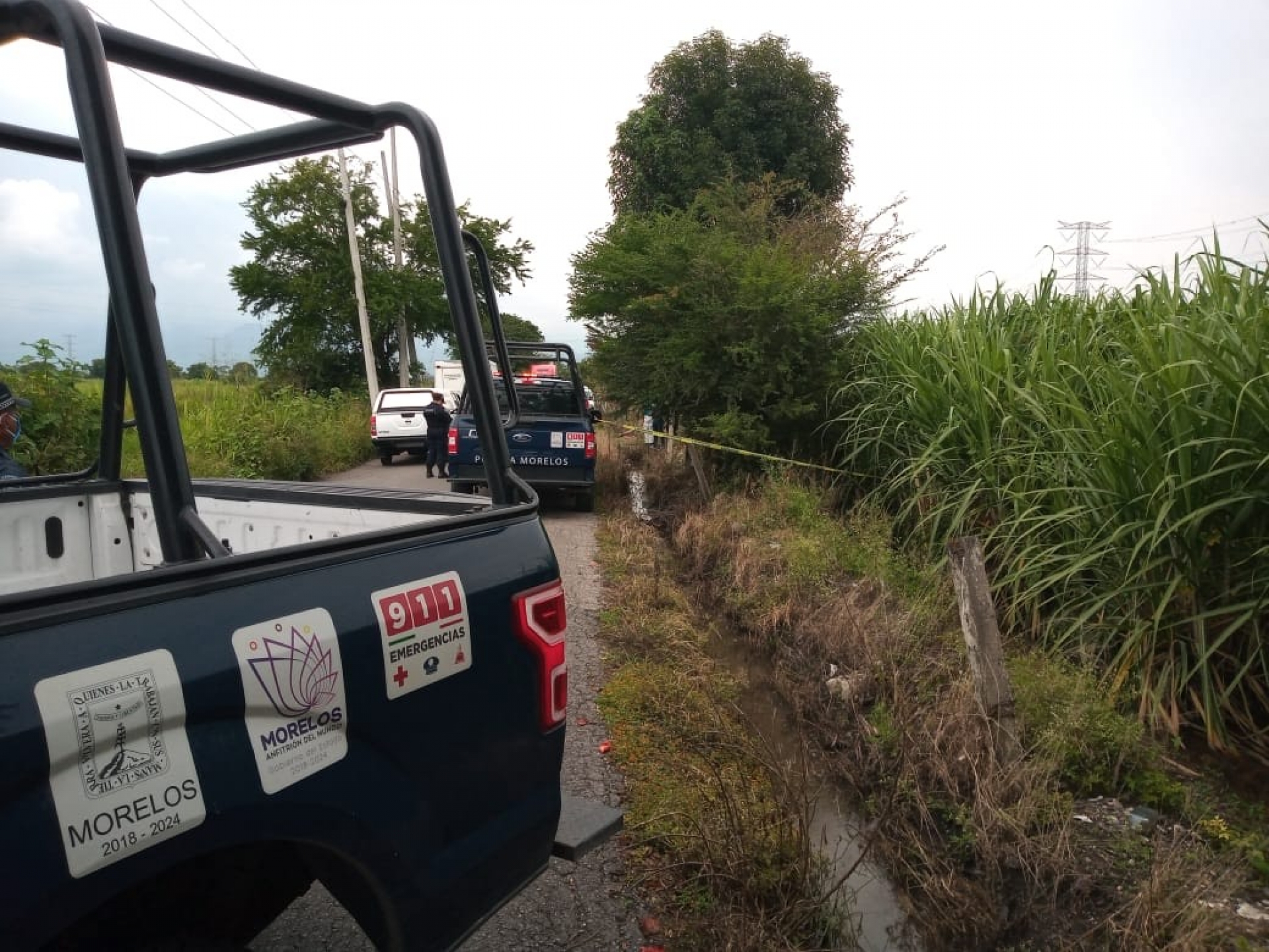 Encuentran un cadáver sumergido en un canal de riego