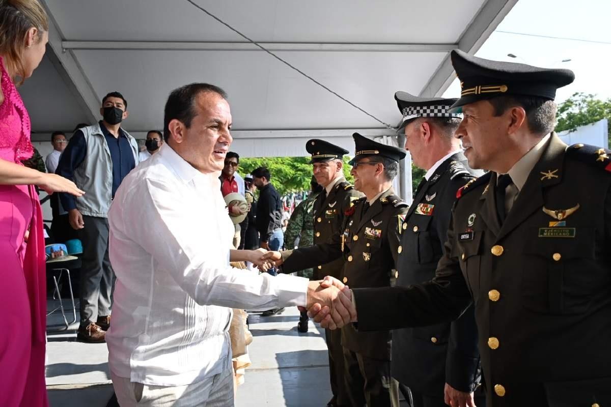 Cuauhtémoc Blanco preside desfile cívico-militar en Cuautla