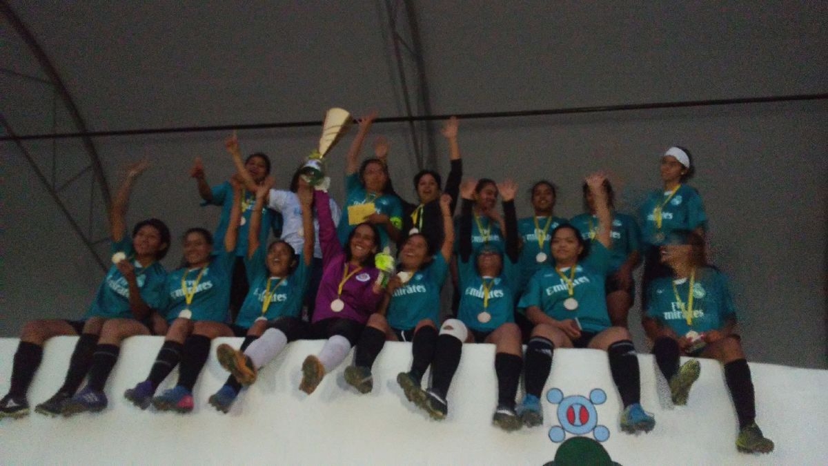 Deportivo Jiutepec levanta la Copa Metropolitana de Futbol Femenil