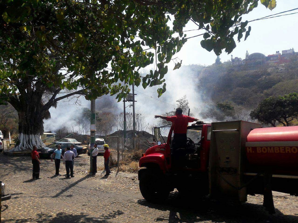Incendio causa daños en zona ecológica de Cuernavaca