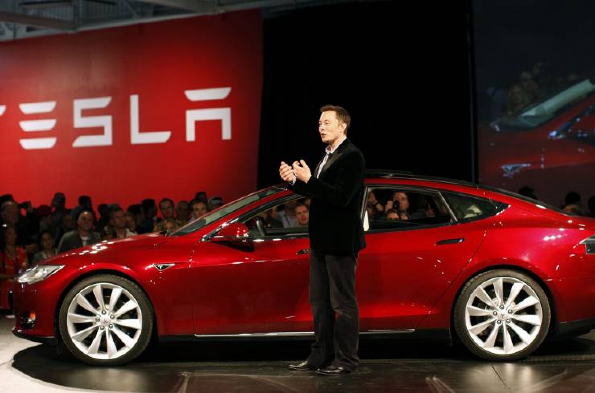 Elon Musk enfurece al no poder reabrir la fábrica de Tesla por el coronavirus